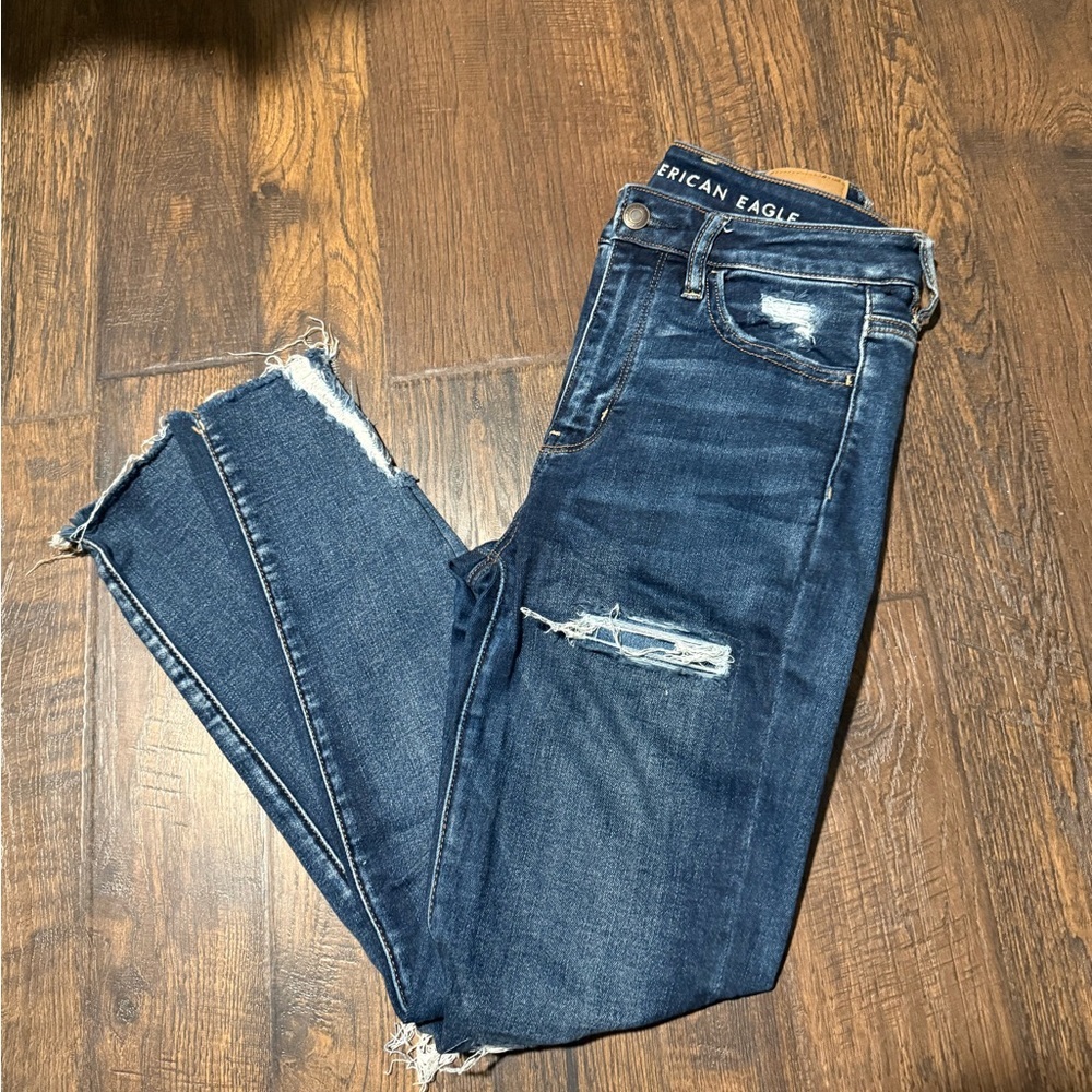 American Eagle Outfitters Women's Dark Blue Ripped Skinny Jeans